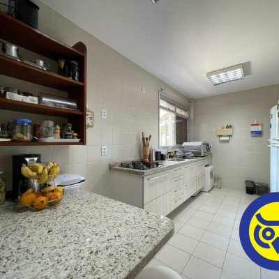 Apartamentos com 209m², 3 quartos, 1 suíte, 2 garagens, no bairro Itacorubi em Florianópolis