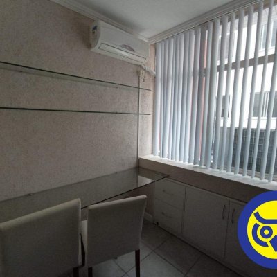Sala com 42m², 1 garagem, no bairro Centro em Florianópolis