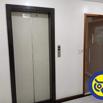Sala com 42m², 1 garagem, no bairro Centro em Florianópolis