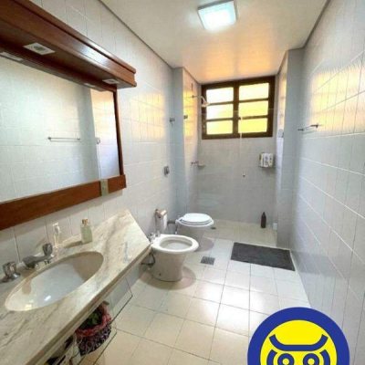 Apartamentos com 237m², 4 quartos, 4 suítes, 2 garagens, no bairro Centro em Florianópolis