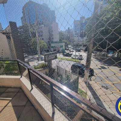 Apartamentos com 171m², 4 quartos, 2 suítes, 2 garagens, no bairro Centro em Florianópolis