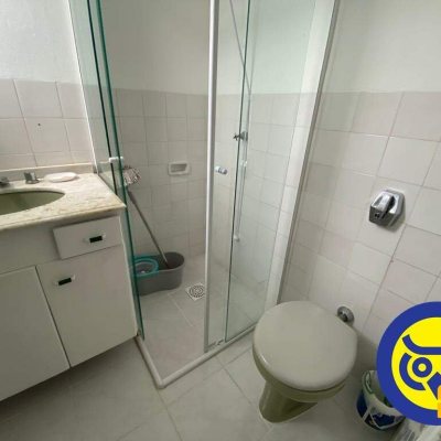 Casa Residencial com 254m², 4 quartos, 1 suíte, 2 garagens, no bairro Agronômica em Florianópolis