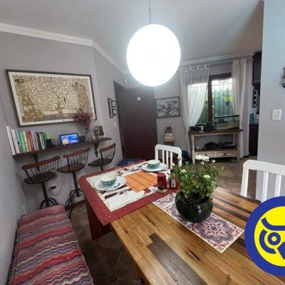 Casa Residencial com 205m², 3 quartos, 2 suítes, 2 garagens, no bairro Pantanal em Florianópolis