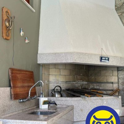 Casa Residencial com 205m², 3 quartos, 2 suítes, 2 garagens, no bairro Pantanal em Florianópolis