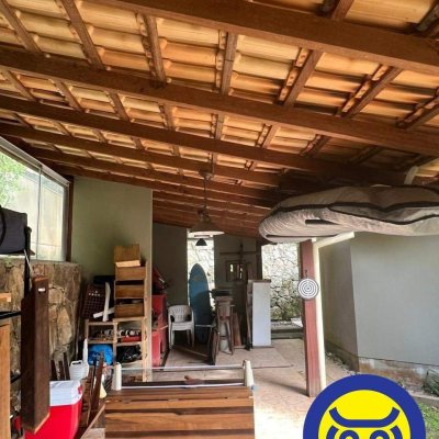 Casa Residencial com 205m², 3 quartos, 2 suítes, 2 garagens, no bairro Pantanal em Florianópolis