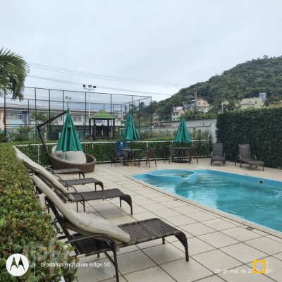 Apartamentos com 61m², 2 quartos, 1 suíte, 1 garagem, no bairro Canasvieiras em Florianópolis