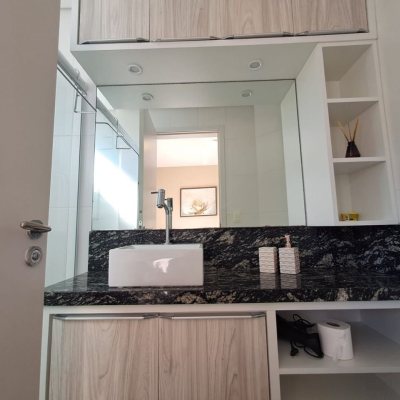 Apartamentos com 61m², 2 quartos, 1 suíte, 1 garagem, no bairro Canasvieiras em Florianópolis