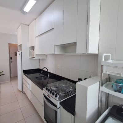 Apartamentos com 61m², 2 quartos, 1 suíte, 1 garagem, no bairro Canasvieiras em Florianópolis
