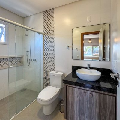 Casa Residencial com 242m², 4 quartos, 3 suítes, 4 garagens, no bairro Jurerê Internacional em Florianópolis