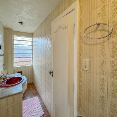 Casa Residencial com 340m², 4 quartos, 4 suítes, 4 garagens, no bairro Trindade em Florianópolis