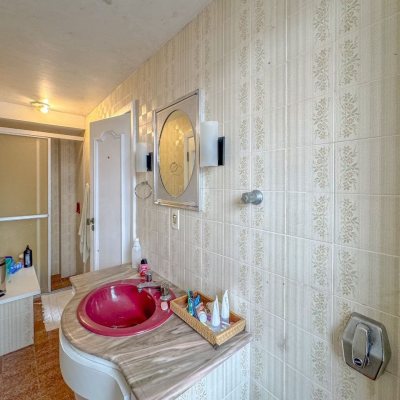 Casa Residencial com 340m², 4 quartos, 4 suítes, 4 garagens, no bairro Trindade em Florianópolis