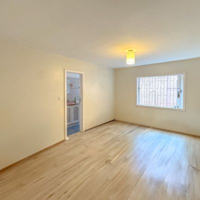 Casa Residencial com 340m², 4 quartos, 4 suítes, 4 garagens, no bairro Trindade em Florianópolis