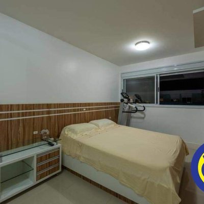 Cobertura com 265m², 3 quartos, 3 suítes, 2 garagens, no bairro Cachoeira Do Bom Jesus em Florianópolis