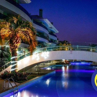 Cobertura com 265m², 3 quartos, 3 suítes, 2 garagens, no bairro Cachoeira Do Bom Jesus em Florianópolis