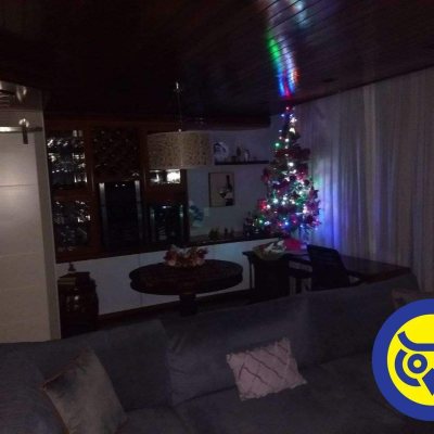 Cobertura com 360m², 5 quartos, 3 suítes, 3 garagens, no bairro Centro em Florianópolis