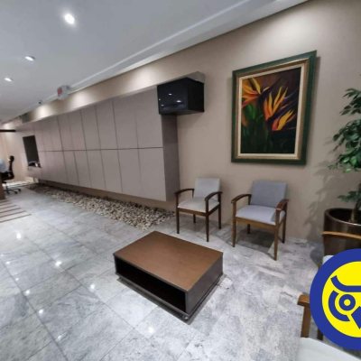 Sala com 30m², 2 garagens, no bairro Centro em Florianópolis