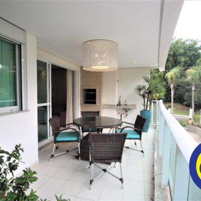 Apartamentos com 168m², 4 quartos, 3 suítes, 2 garagens, no bairro Cacupé em Florianópolis