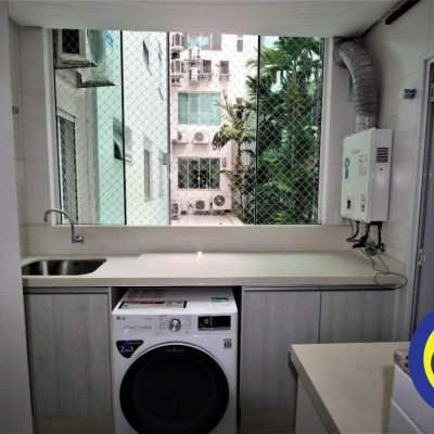 Apartamentos com 168m², 4 quartos, 3 suítes, 2 garagens, no bairro Cacupé em Florianópolis