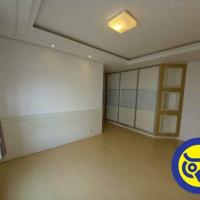 Apartamentos com 156m², 3 quartos, 3 suítes, 2 garagens, no bairro João Paulo em Florianópolis