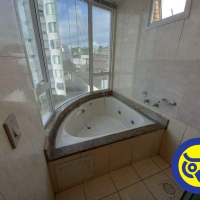 Apartamentos com 156m², 3 quartos, 3 suítes, 2 garagens, no bairro João Paulo em Florianópolis