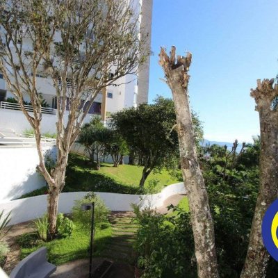 Apartamentos com 156m², 3 quartos, 3 suítes, 2 garagens, no bairro João Paulo em Florianópolis