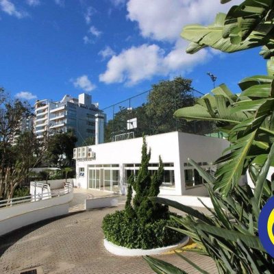 Apartamentos com 156m², 3 quartos, 3 suítes, 2 garagens, no bairro João Paulo em Florianópolis