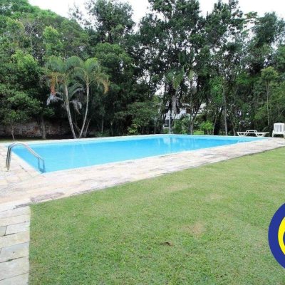 Casa em Condomínio com 349m², 6 quartos, 3 suítes, 3 garagens, no bairro Cacupé em Florianópolis