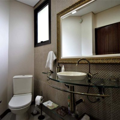 Casa Residencial com 370m², 4 quartos, 3 suítes, 2 garagens, no bairro Centro em Florianópolis