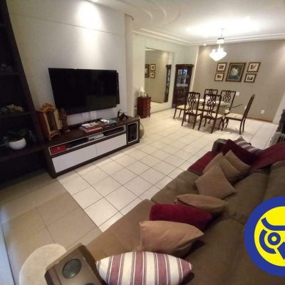 Apartamentos com 143m², 4 quartos, 1 suíte, 3 garagens, no bairro Centro em Florianópolis