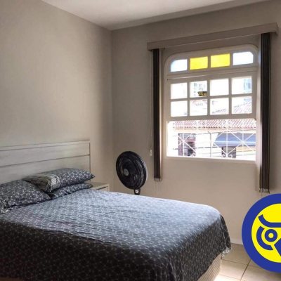 Casa Residencial com 191m², 4 quartos, 1 suíte, 2 garagens, no bairro Centro em Florianópolis