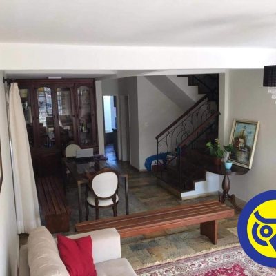 Casa Residencial com 191m², 4 quartos, 1 suíte, 2 garagens, no bairro Centro em Florianópolis