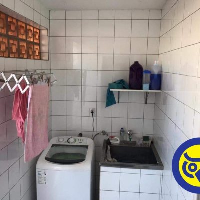 Casa Residencial com 191m², 4 quartos, 1 suíte, 2 garagens, no bairro Centro em Florianópolis