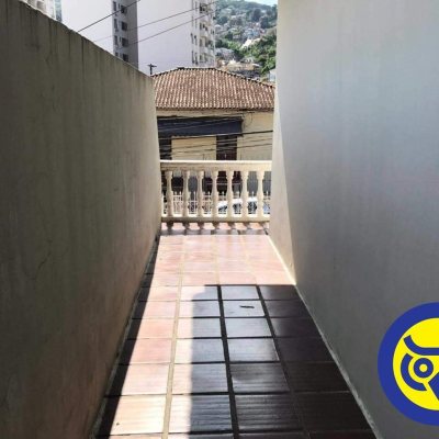 Casa Residencial com 191m², 4 quartos, 1 suíte, 2 garagens, no bairro Centro em Florianópolis