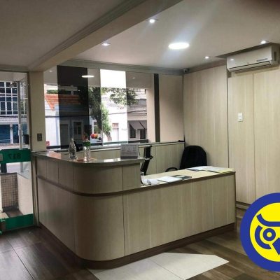 Sala com 24m², 1 garagem, no bairro Centro em Florianópolis