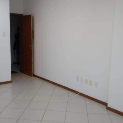 Sala com 23m², 1 garagem, no bairro Trindade em Florianópolis