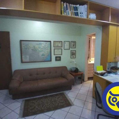 Sala com 49m², no bairro Centro em Florianópolis