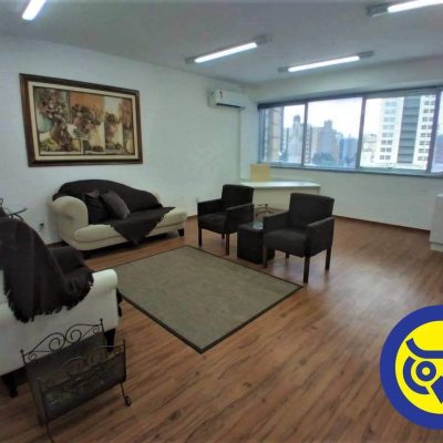 Sala com 36m², no bairro Centro em Florianópolis