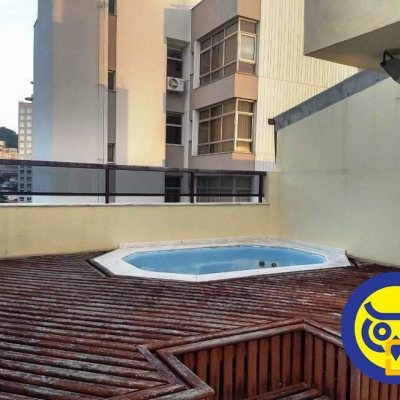 Cobertura com 226m², 4 quartos, 2 suítes, 2 garagens, no bairro Centro em Florianópolis