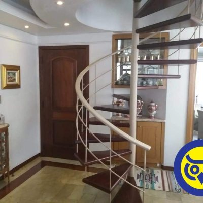 Cobertura com 226m², 4 quartos, 2 suítes, 2 garagens, no bairro Centro em Florianópolis