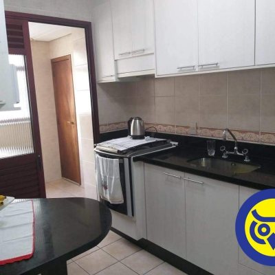 Cobertura com 226m², 4 quartos, 2 suítes, 2 garagens, no bairro Centro em Florianópolis