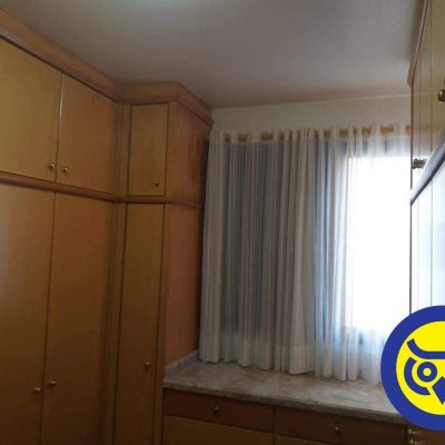 Cobertura com 226m², 4 quartos, 2 suítes, 2 garagens, no bairro Centro em Florianópolis