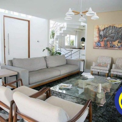 Casa Residencial com 436m², 4 quartos, 4 suítes, 6 garagens, no bairro Jurerê Internacional em Florianópolis