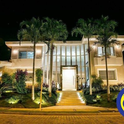 Casa Residencial com 436m², 4 quartos, 4 suítes, 6 garagens, no bairro Jurerê Internacional em Florianópolis