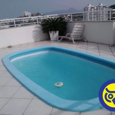 Cobertura com 348m², 3 quartos, 2 suítes, 4 garagens, no bairro Estreito em Florianópolis