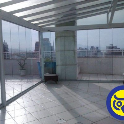 Cobertura com 348m², 3 quartos, 2 suítes, 4 garagens, no bairro Estreito em Florianópolis