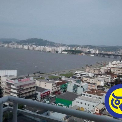 Cobertura com 348m², 3 quartos, 2 suítes, 4 garagens, no bairro Estreito em Florianópolis