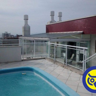 Cobertura com 348m², 3 quartos, 2 suítes, 4 garagens, no bairro Estreito em Florianópolis