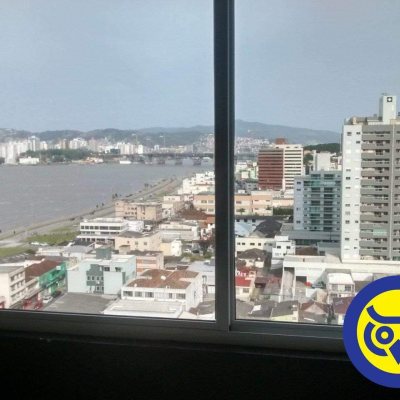 Cobertura com 348m², 3 quartos, 2 suítes, 4 garagens, no bairro Estreito em Florianópolis