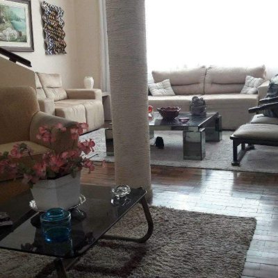 Casa Residencial com 198m², 3 quartos, 2 garagens, no bairro Centro em Florianópolis