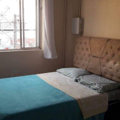 Casa Residencial com 198m², 3 quartos, 2 garagens, no bairro Centro em Florianópolis